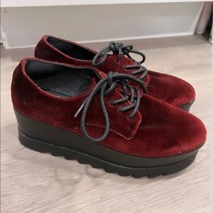 Steve Madden Platform Velvet Maroon Shoes 6.5 BRAND NEW!!! *Offers Welcome*